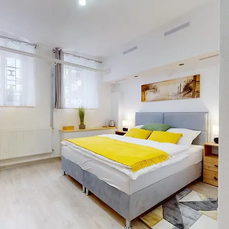 Park Apartment